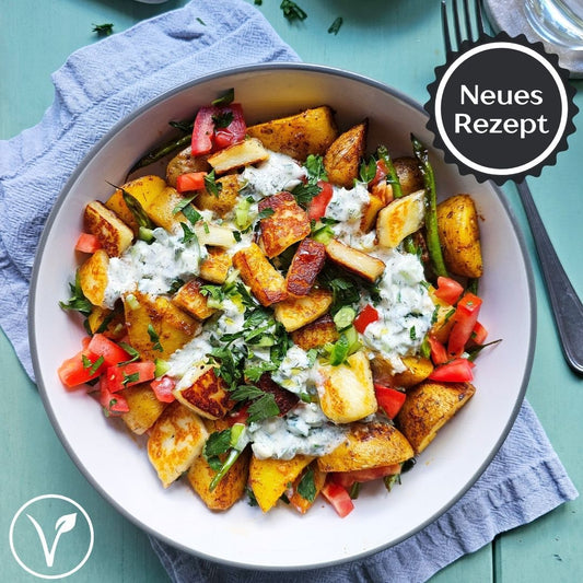 Griechische Kartoffelbowl mit Halloumi