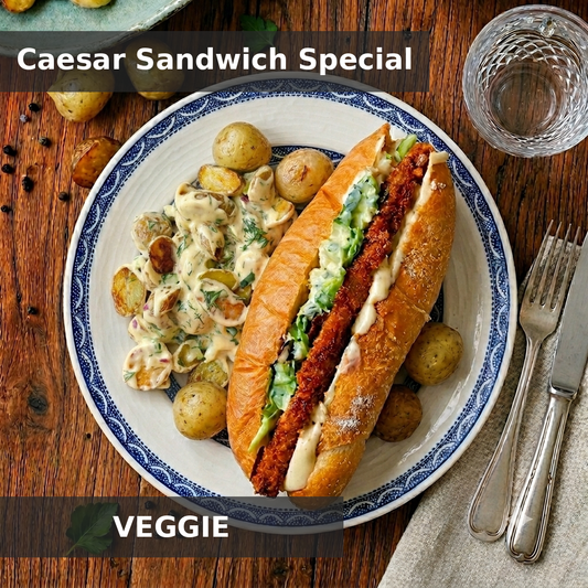 VEGGIE „CRISPY TOFU CAESAR SANDWICH“ MIT PARMESAN, ROMANA & SOMMERLICHEM KARTOFFELSALAT