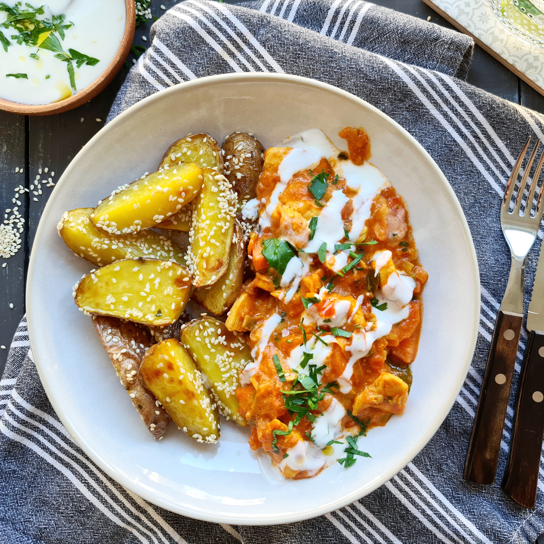 CREMIGES MADRAS-HÄHNCHEN-CURRY MIT KAFIR-LIMETTENBLÄTTERN
